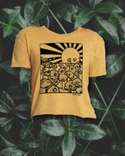 Load image into Gallery viewer, Crop-Top-Flower-Shirt